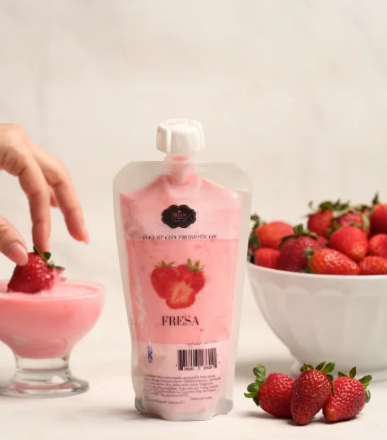 Yogurt en Pouch Fresa — Fresh Lovers
